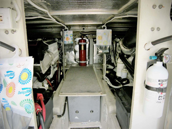 Carver-450 Voyager Pilothouse 2002-Shonda Sue Venice-Florida-United States-Engine Room Forward-3333478