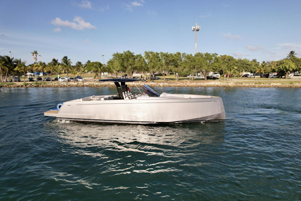 Pardo Yachts-43 2018-Silver Surfer Aventura-Florida-United States-Starboard Side-3350064