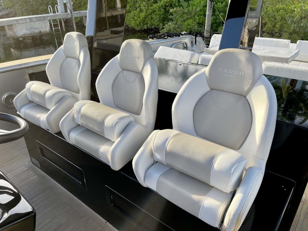 Pardo Yachts-43 2018-Silver Surfer Aventura-Florida-United States-Helm Seats-3350051