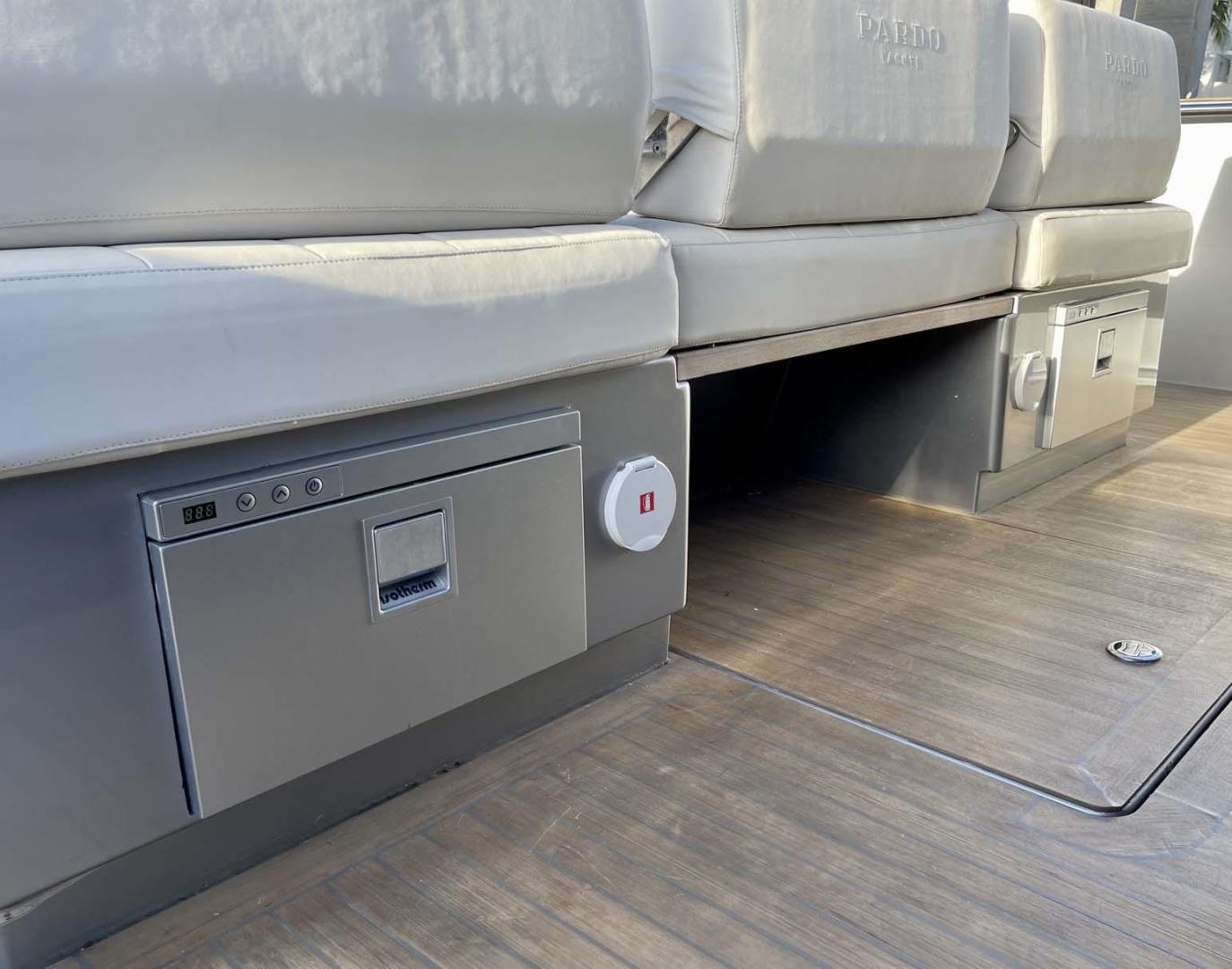 Pardo Yachts-43 2018-Silver Surfer Aventura-Florida-United States-Fridge And Freezer Drawers-3350056 | Thumbnail