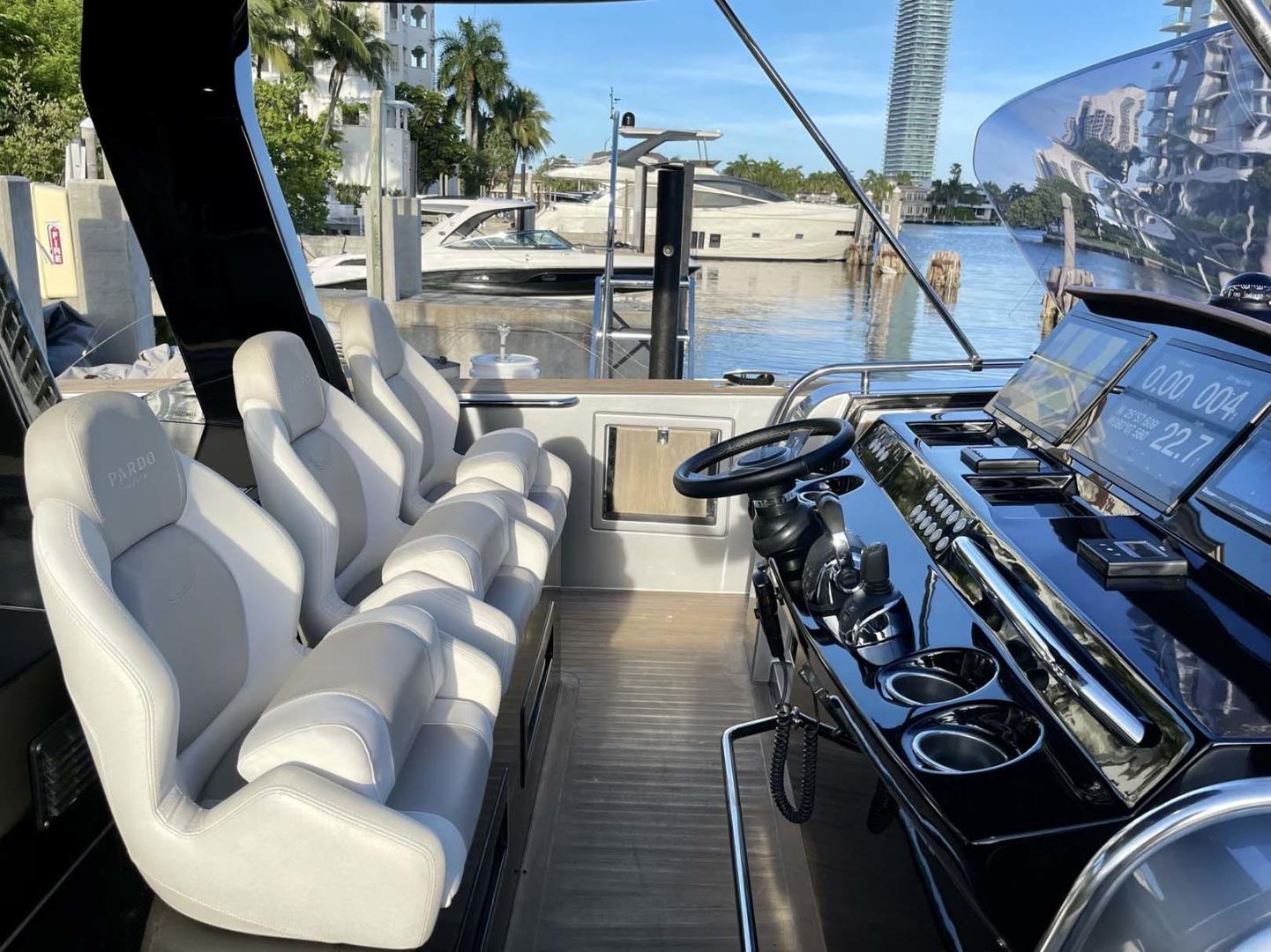 Pardo Yachts-43 2018-Silver Surfer Aventura-Florida-United States-Helm Area And Seating-3350050 | Thumbnail