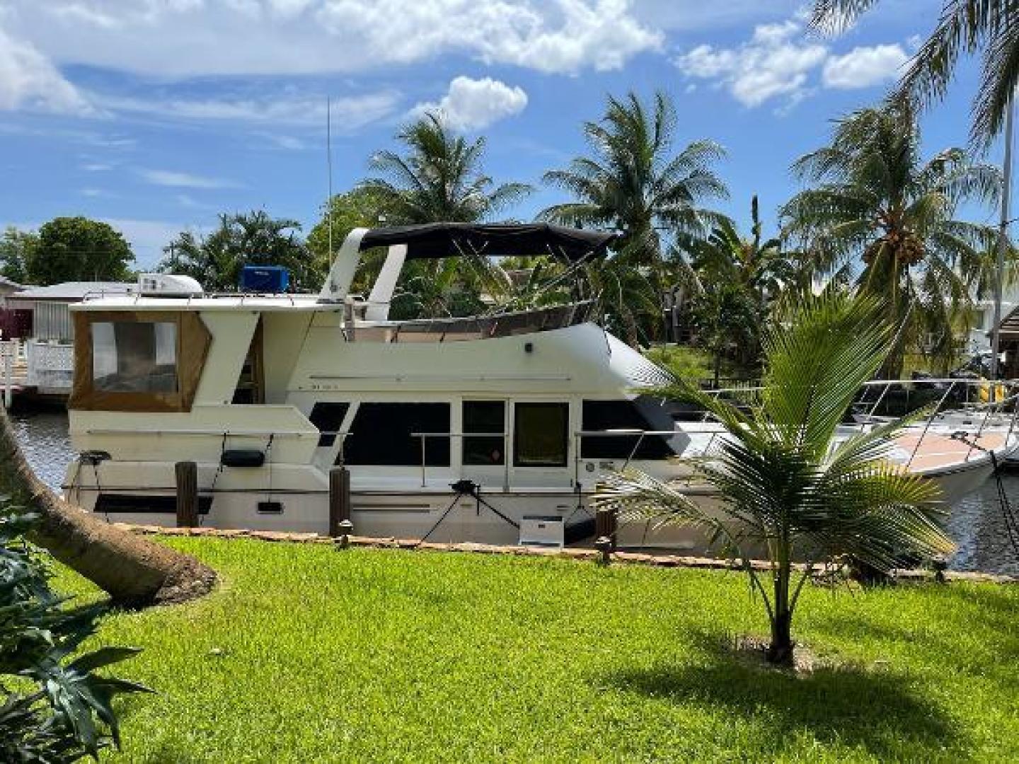 Heritage East-Sundeck Trawler 1989 -Fort Lauderdale-Florida-United States-3362996 | Thumbnail
