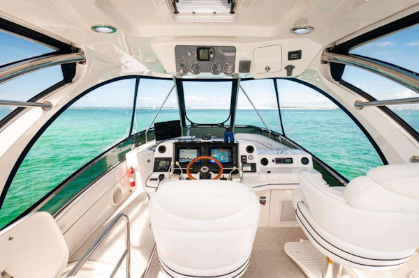 Sea Ray-Sedan Bridge 2007-Ruth Anne Destin-Florida-United States-Helm-3380105