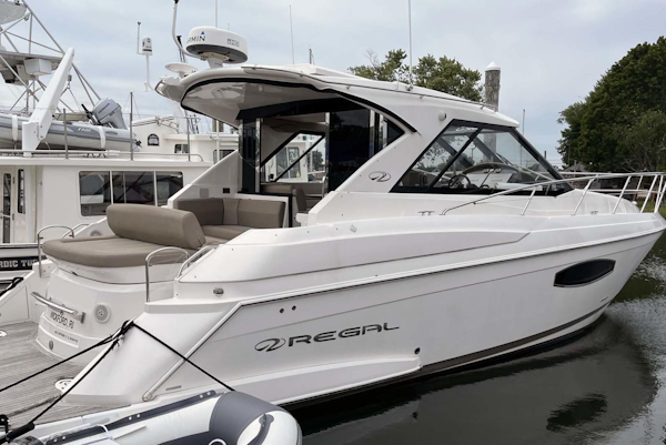 Regal-42 Sport Coupe 2015-Comfortably Numb Warwick-Rhode Island-United States-3400657