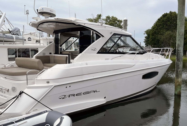 Regal-42 Sport Coupe 2015-Comfortably Numb Warwick-Rhode Island-United States-3400628