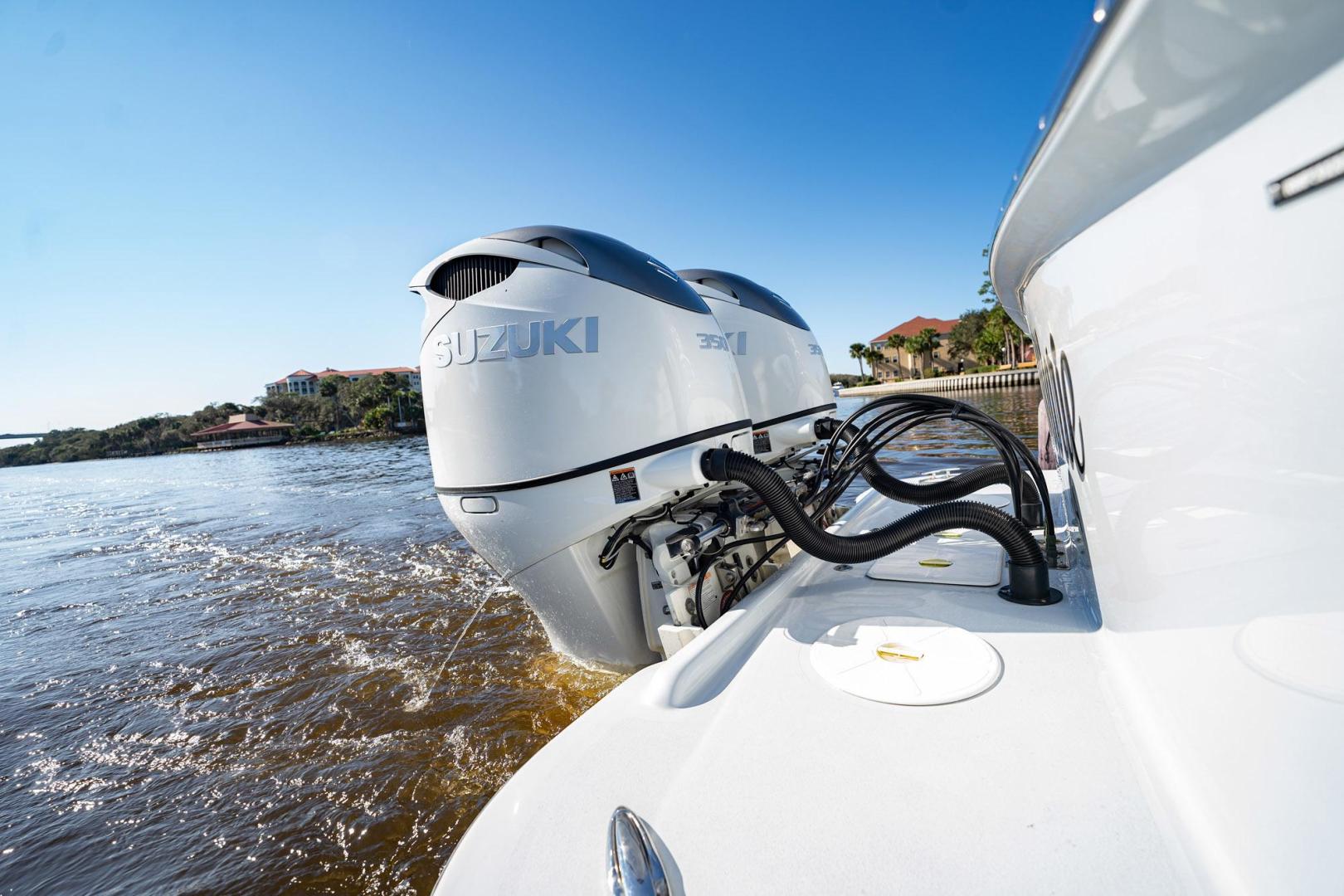 Custom Carolina-Rough Point 39 Flybridge 2019-Gina Marie Chatham-Massachusetts-United States-3522872 | Thumbnail