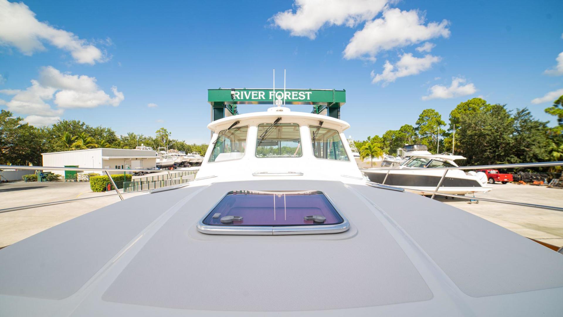 Sabre-42 Hard Top Express 2008-R Girl Stuart-Florida-United States-3407467 | Thumbnail