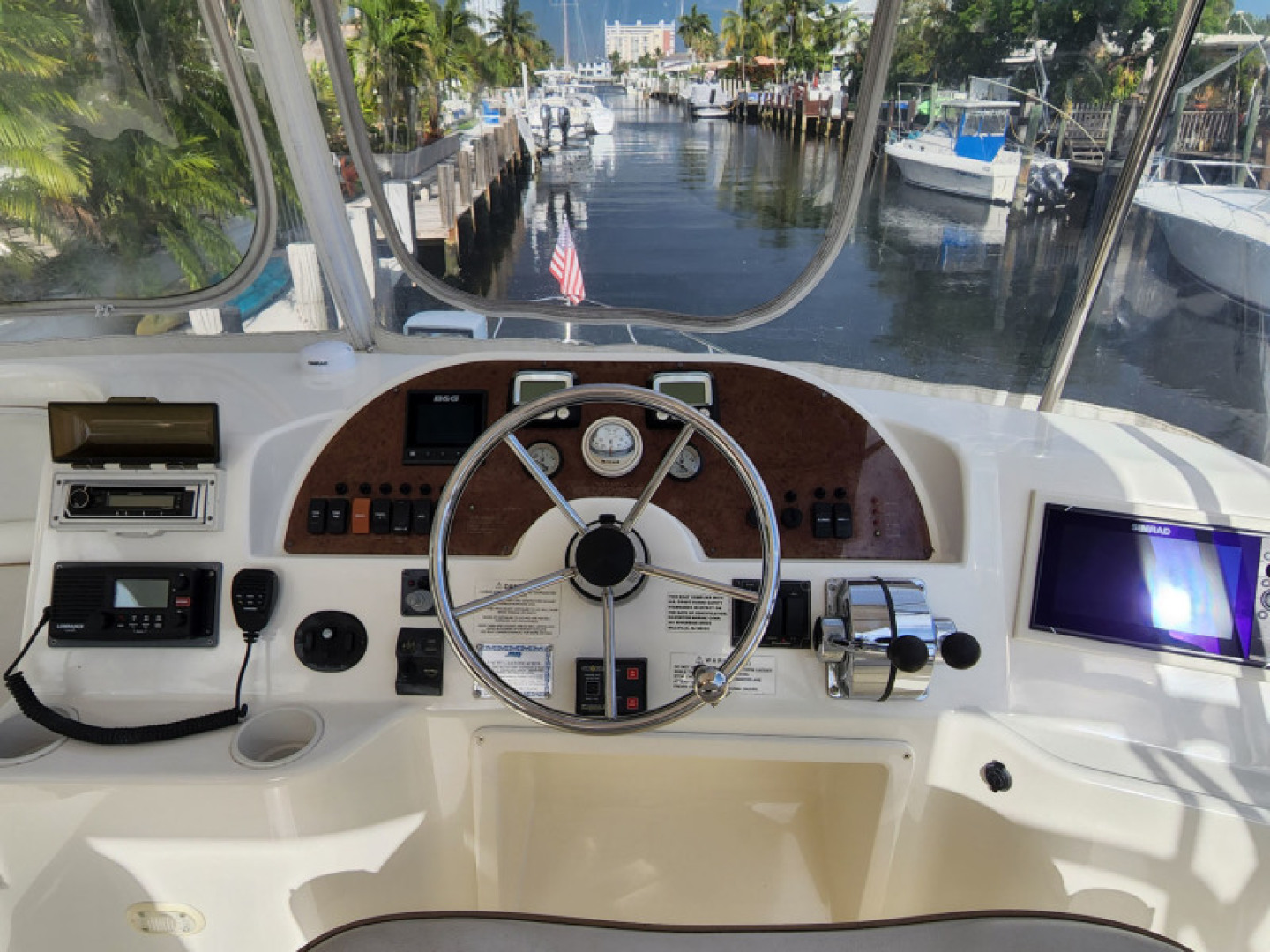 Silverton-Convertible 2008-To Adventure II Pompano Beach-Florida-United States-Helm and Electronics-3454946 | Thumbnail