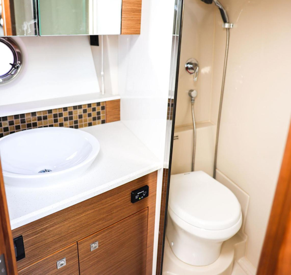 Cruisers Yachts-45 Cantius 2015-Bobbin and Weavin Cleveland-Ohio-United States-3459248