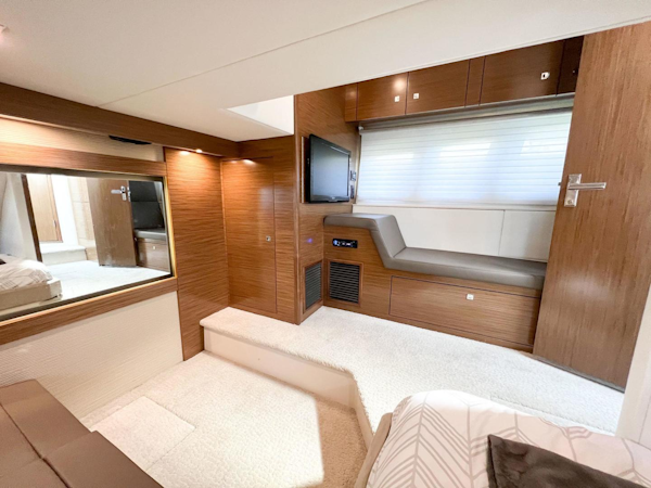 Cruisers Yachts-45 Cantius 2015-Bobbin and Weavin Cleveland-Ohio-United States-3459241