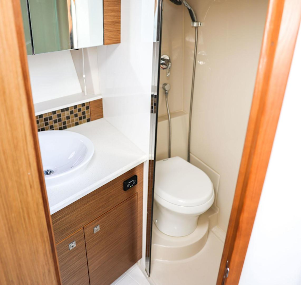 Cruisers Yachts-45 Cantius 2015-Bobbin and Weavin Cleveland-Ohio-United States-3459247
