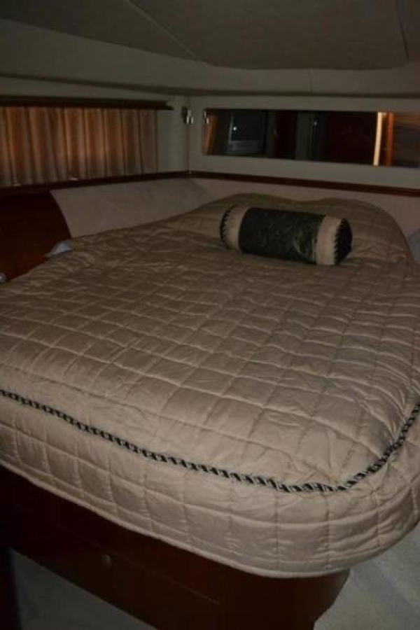 Sea Ray-550 Sedan Bridge 2005-Blood Money Saint Augustine-Florida-United States-VIP Stateroom-3467192