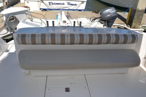 Sea Ray-550 Sedan Bridge 2005-Blood Money Saint Augustine-Florida-United States-Cockpit Seat with Storage-3467203