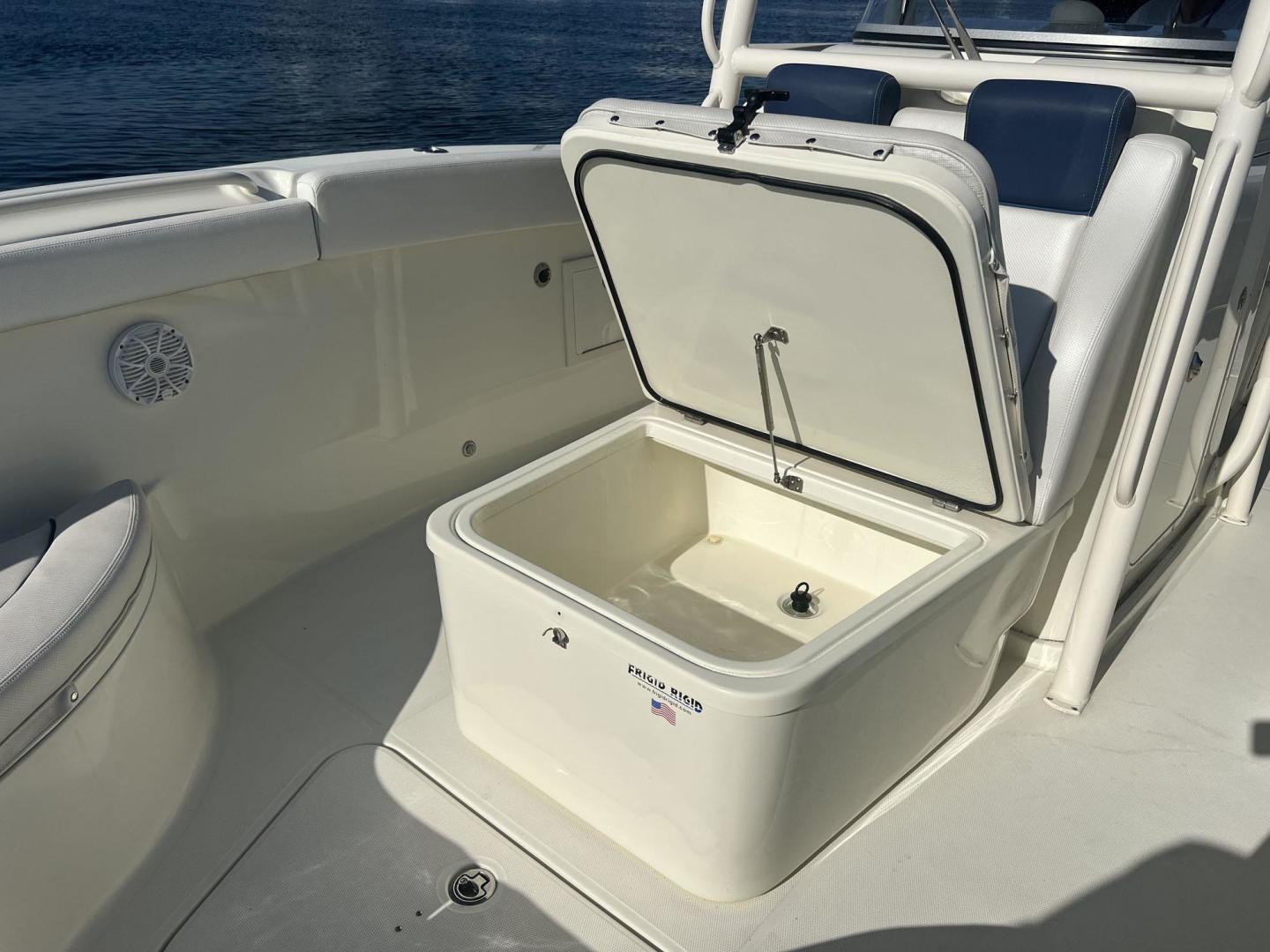 Hydra-Sports-3000 Center Console 2016-MARIA Miami-Florida-United States-3467987 | Thumbnail