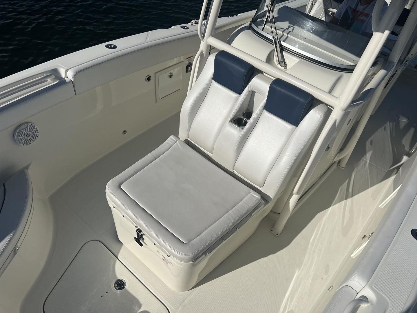 Hydra-Sports-3000 Center Console 2016-MARIA Miami-Florida-United States-3467984 | Thumbnail