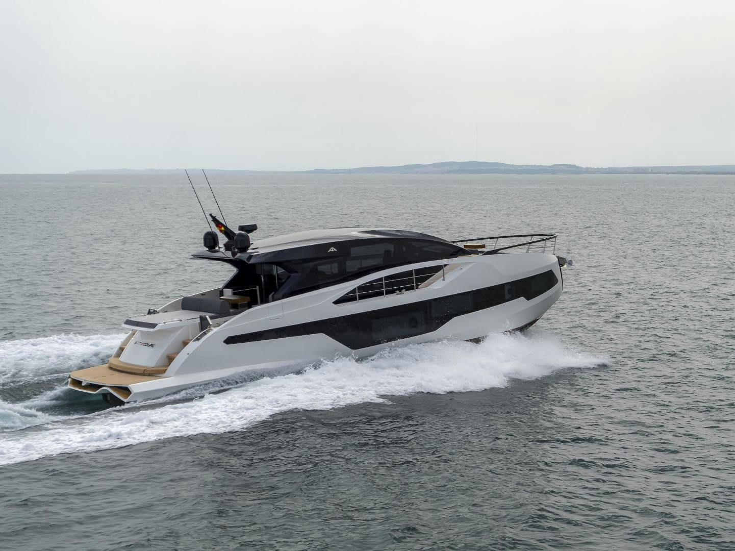 Astondoa-677 Coupe 2023 -Fort Lauderdale-Florida-United States-3473722