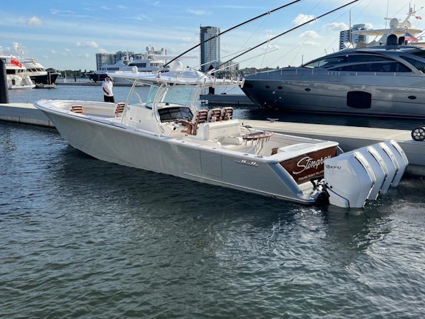 https://unitedyachts-iyba.imgix.net/images/highdef/2793858_dc2e6aea.jpg?auto=format&w=600&fit=clip&lossless=1