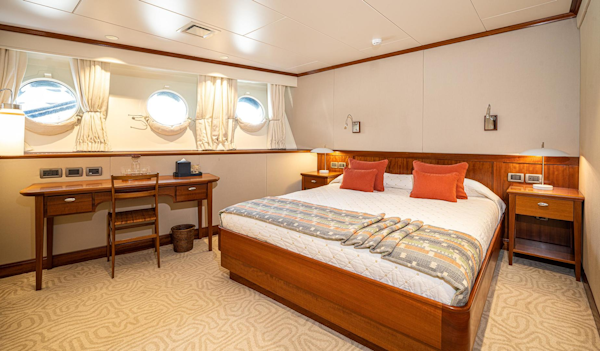 Anastassiades & Tsortanides 1970-ASTERIA Capetown-South Africa-VIP Stateroom (Port)-3580149