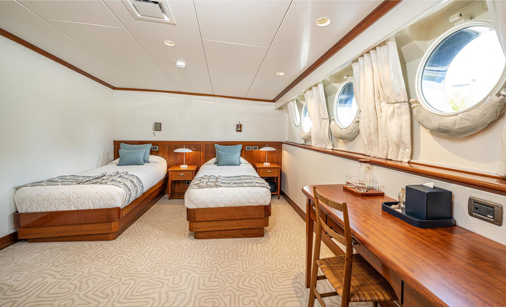 Anastassiades & Tsortanides 1970-ASTERIA Capetown-South Africa-Twin Stateroom-3580158 | Thumbnail