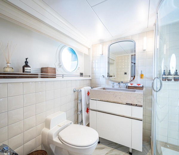 Anastassiades & Tsortanides 1970-ASTERIA Capetown-South Africa-Guest Stateroom En Suite Head-3580154