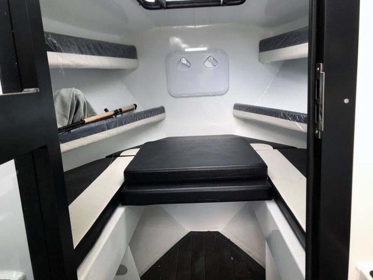 Sea King-Profisher PT685 2021-Special Effect Port Moody-British Columbia-Canada-3496507 | Thumbnail