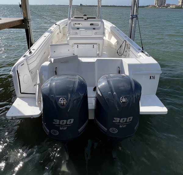 Intrepid-350 CC 2013 -Saint Petersburg-Florida-United States-3537047