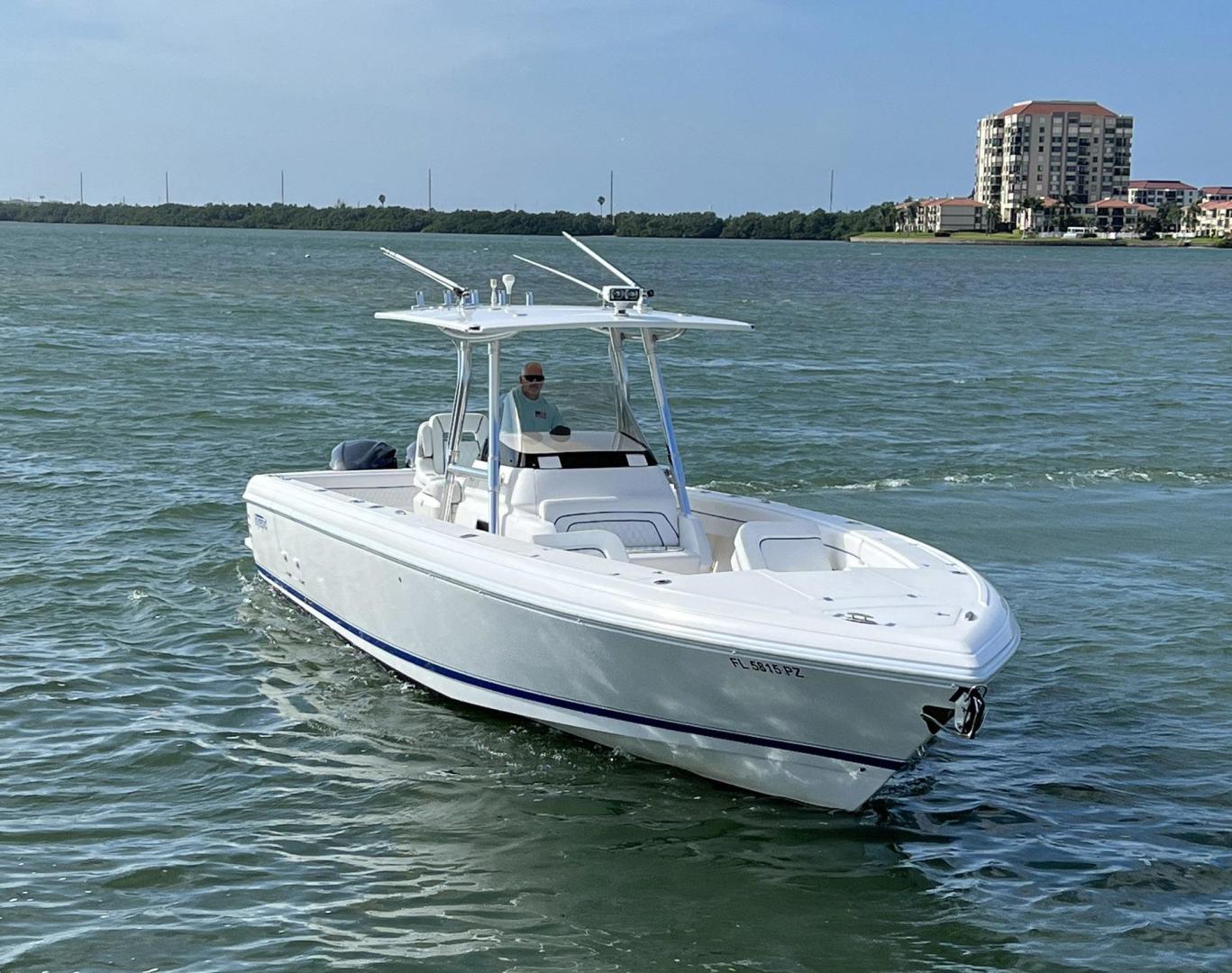 Intrepid-350 CC 2013 -Saint Petersburg-Florida-United States-3537002 | Thumbnail