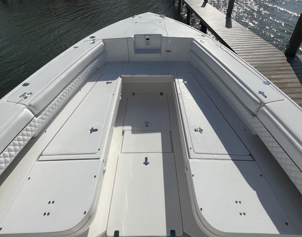 Intrepid-350 CC 2013 -Saint Petersburg-Florida-United States-3537007