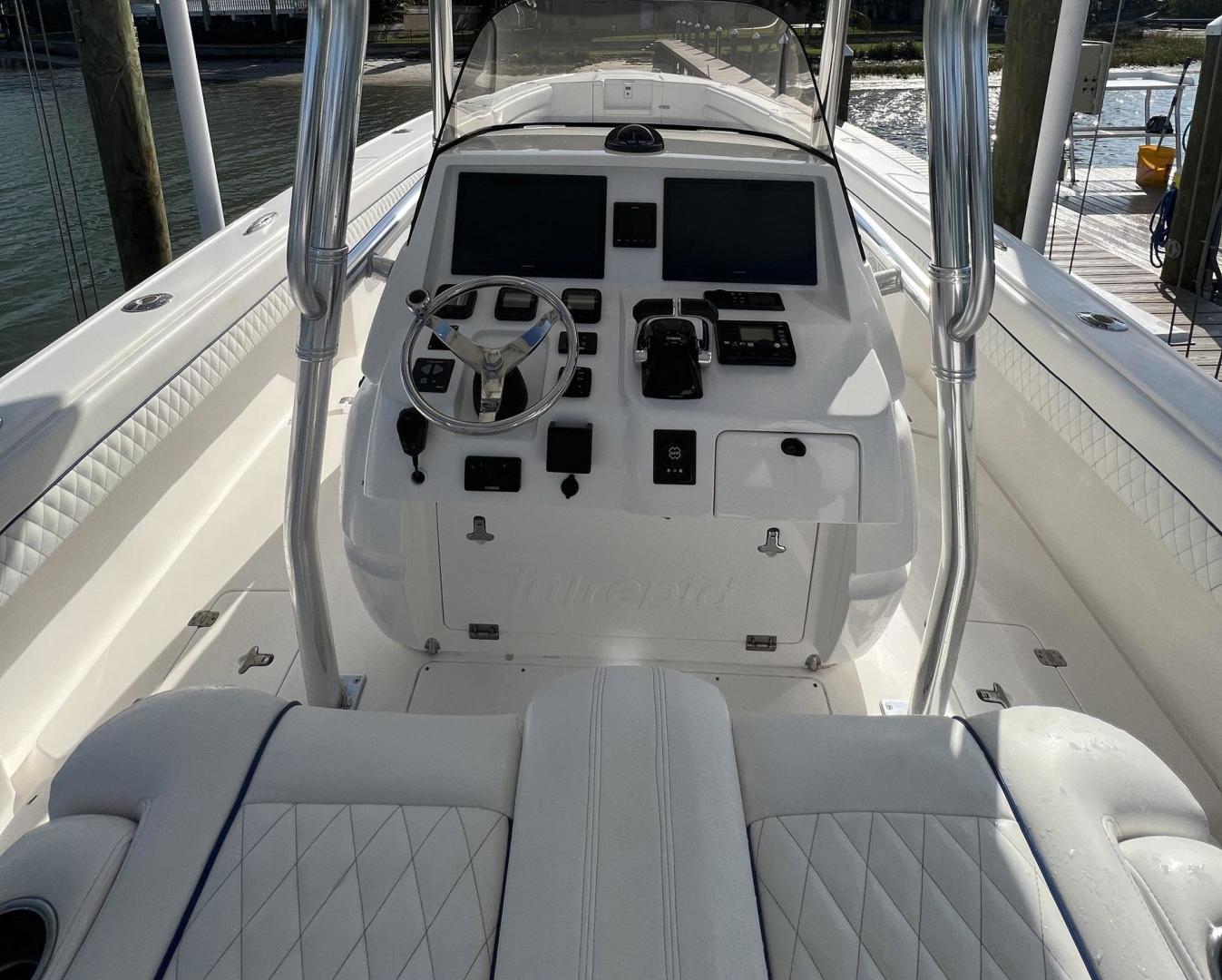 Intrepid-350 CC 2013 -Saint Petersburg-Florida-United States-3537030 | Thumbnail