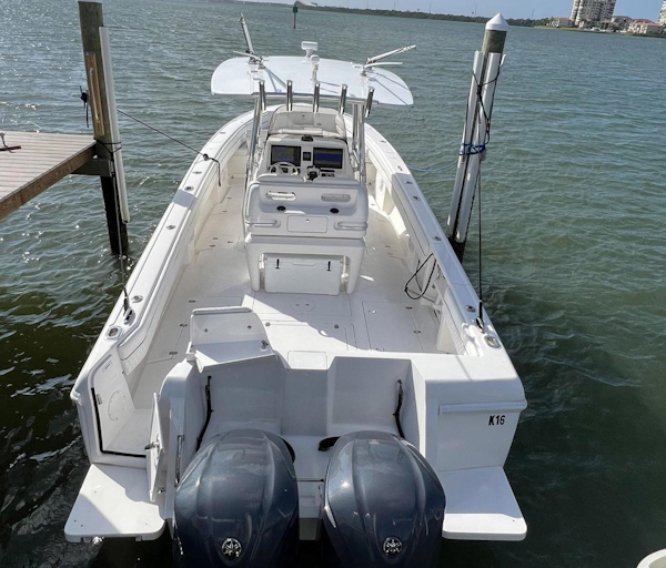 Intrepid-350 CC 2013 -Saint Petersburg-Florida-United States-3537049
