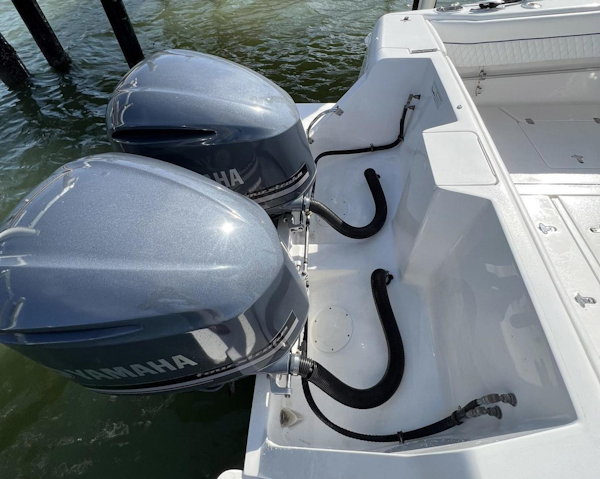 Intrepid-350 CC 2013 -Saint Petersburg-Florida-United States-3537046