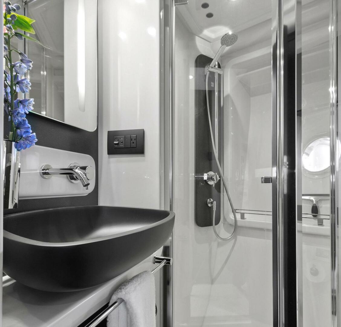 Azimut-Flybridge 2019-AT LAST North Palm Beach-Florida-United States-5129641 | Thumbnail
