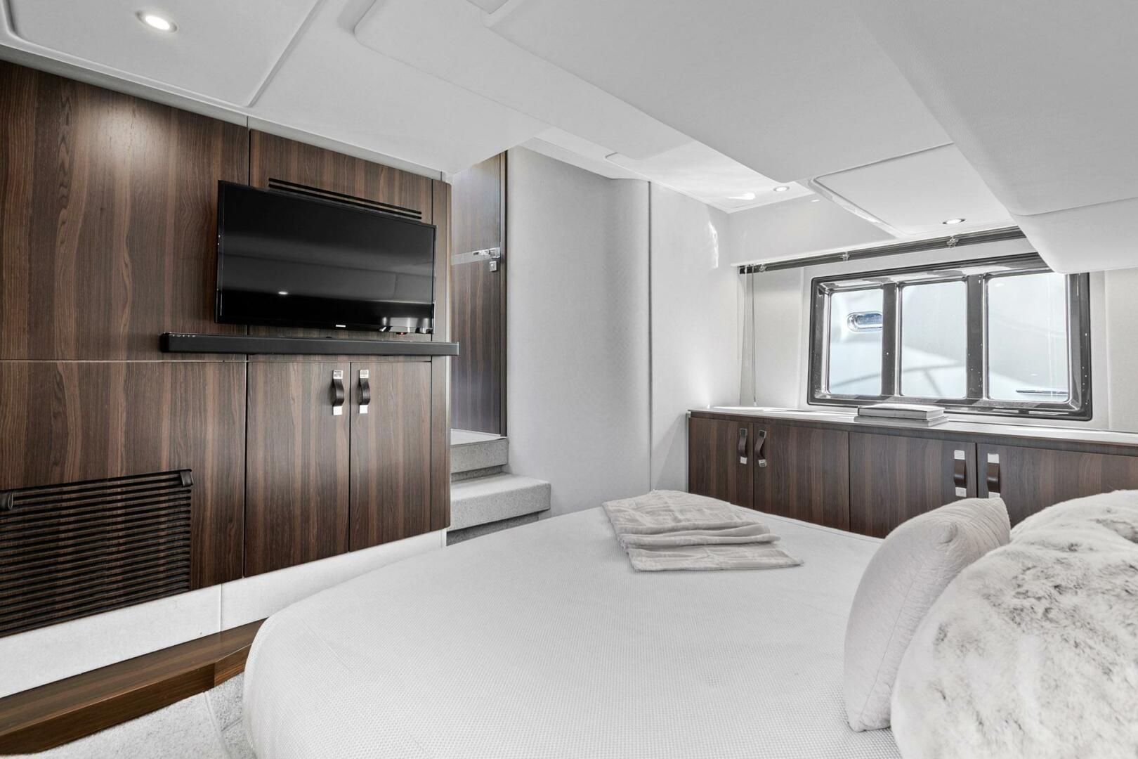Azimut-Flybridge 2019-AT LAST North Palm Beach-Florida-United States-5129633 | Thumbnail