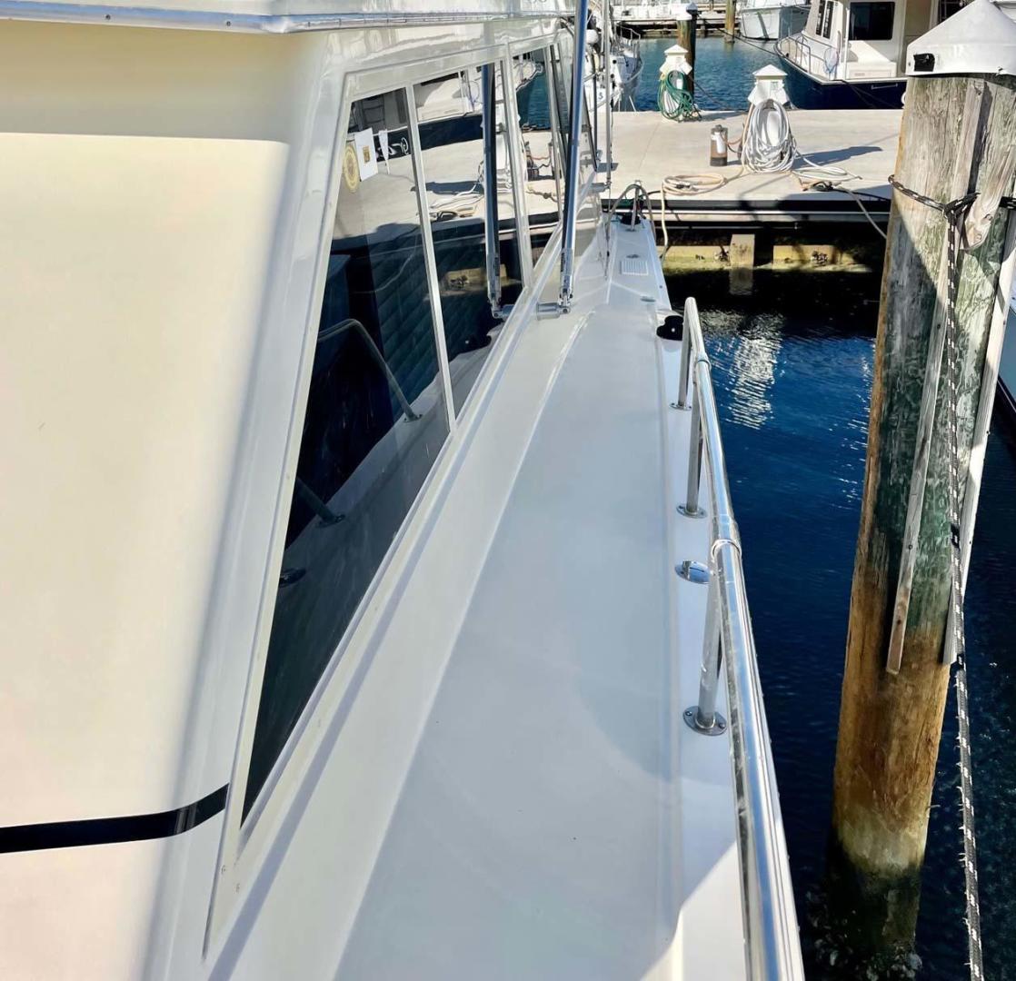 Hatteras-Convertible 1983-B.F.B. Key West-Florida-United States-3534703 | Thumbnail