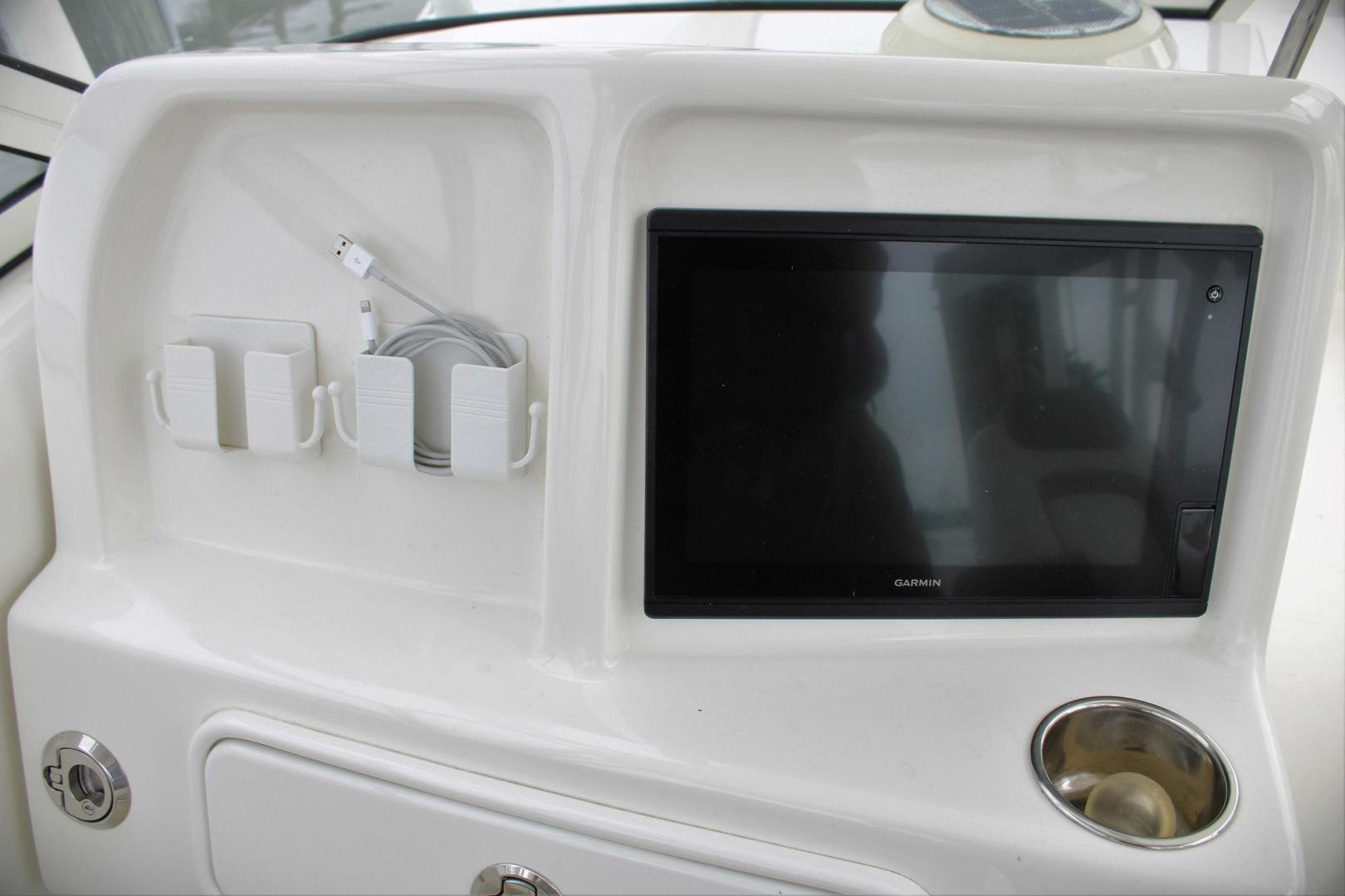 World Cat-255 DC 2019 -Nokomis-Florida-United States-Navigator Console-3547106 | Thumbnail