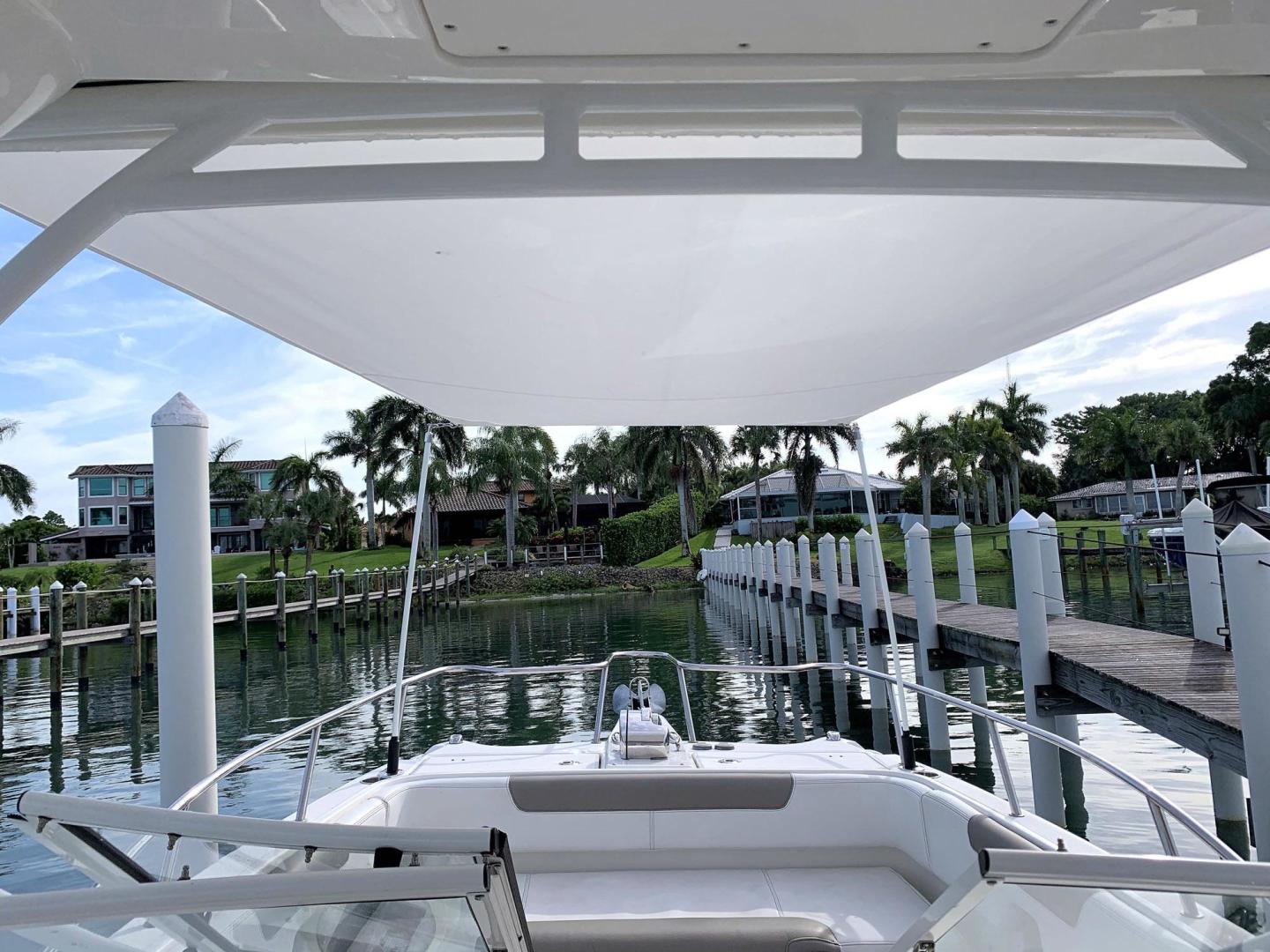World Cat-255 DC 2019 -Nokomis-Florida-United States-Forward Seating Shade Up!-3547104 | Thumbnail