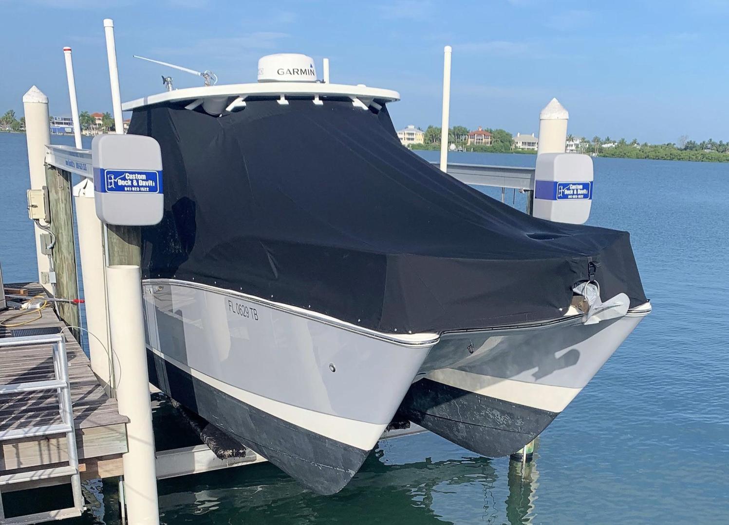 World Cat-255 DC 2019 -Nokomis-Florida-United States-On Lift with Cover-3547101 | Thumbnail