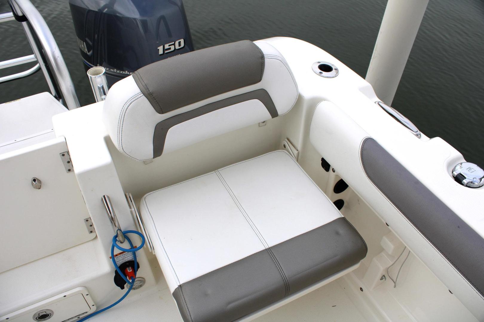 World Cat-255 DC 2019 -Nokomis-Florida-United States-Aft Jump Seat-3547114 | Thumbnail