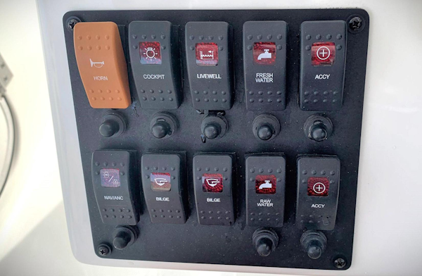 World Cat-255 DC 2019 -Nokomis-Florida-United States-Switch Panel-3547110