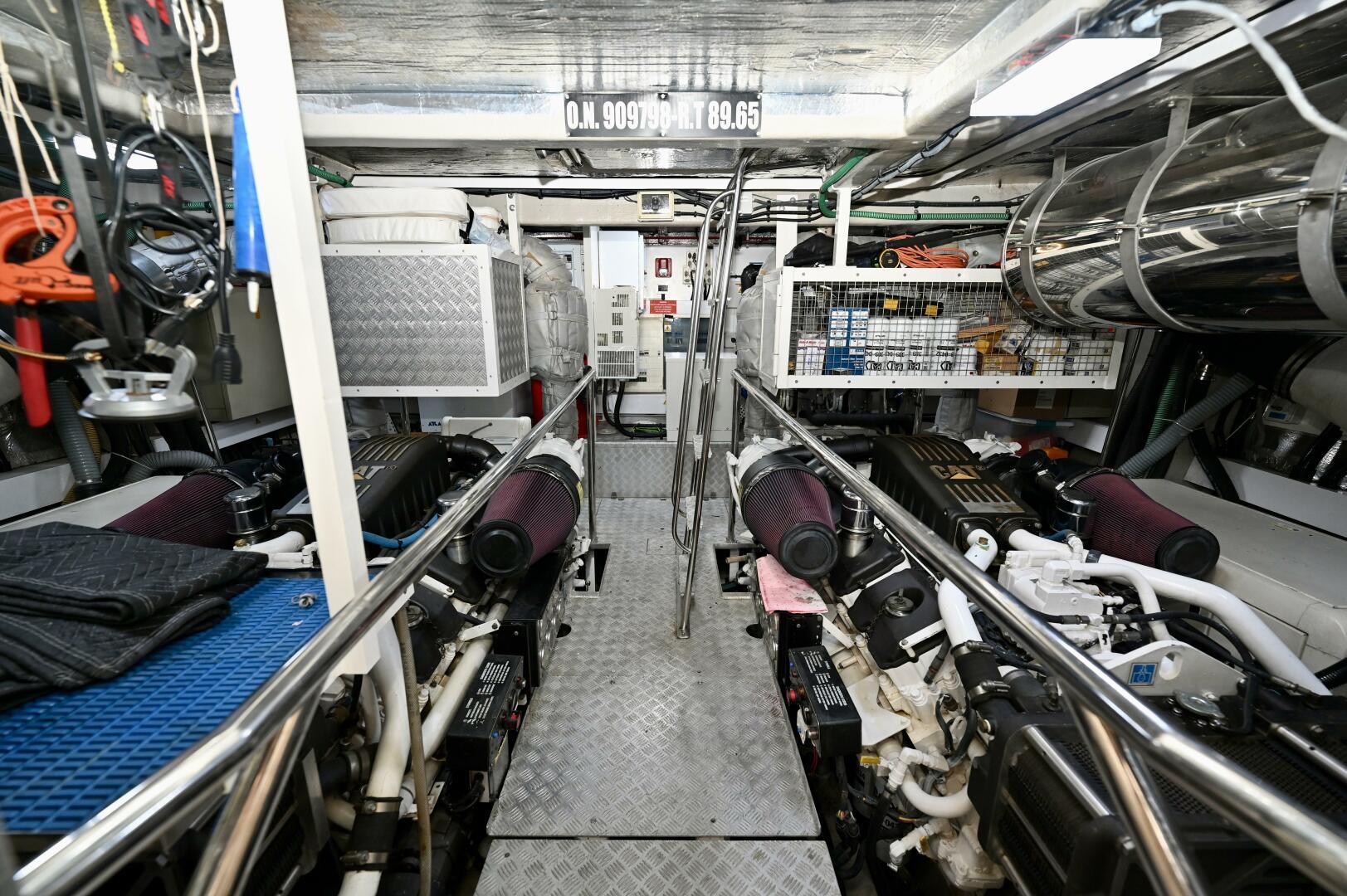 Sunseeker-Yacht 2005-Bella Fort Lauderdale-Florida-United States-Bella  Mechanical Equipment-5421347 | Thumbnail