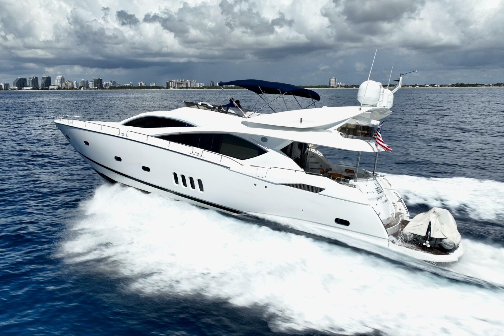 Sunseeker-Yacht 2005-Bella Fort Lauderdale-Florida-United States-82ft Sunseeker Bella  Stern View-5421285 | Thumbnail