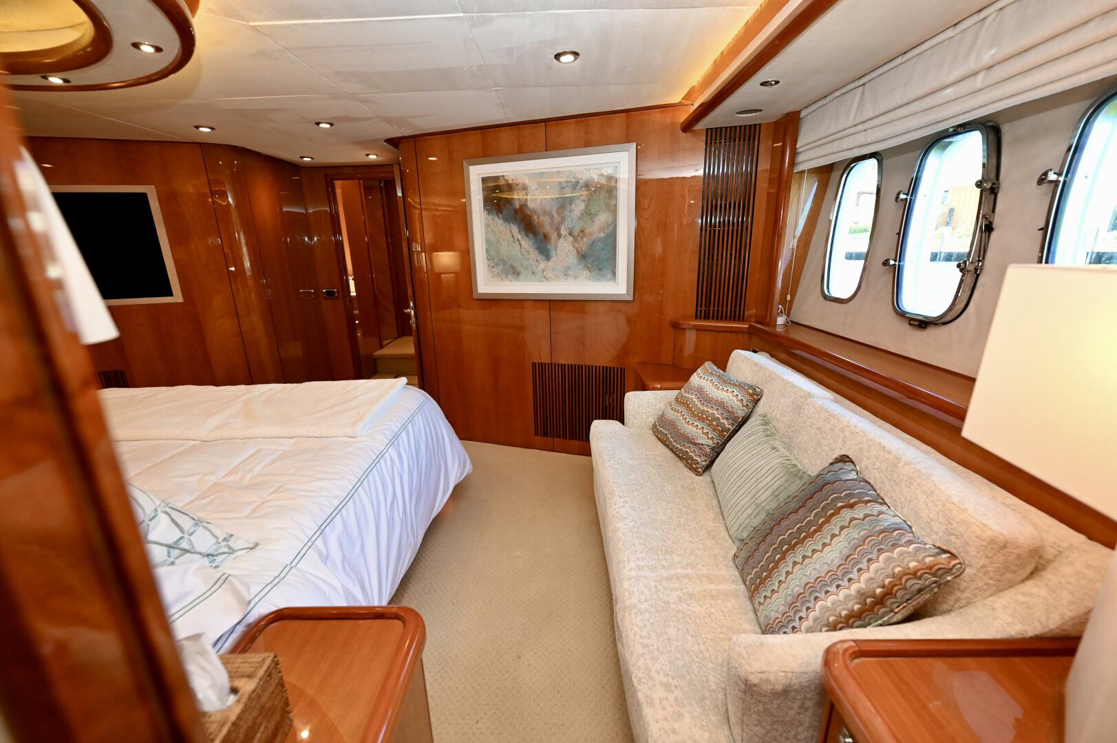 Sunseeker-Yacht 2005-Bella Fort Lauderdale-Florida-United States Master Stateroom-5421326 | Thumbnail