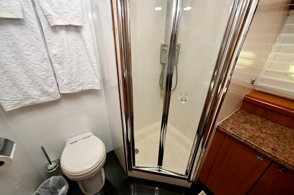 Sunseeker-Yacht 2005-Bella Fort Lauderdale-Florida-United States-Bella  Port Guest Ensuite Head-5421310