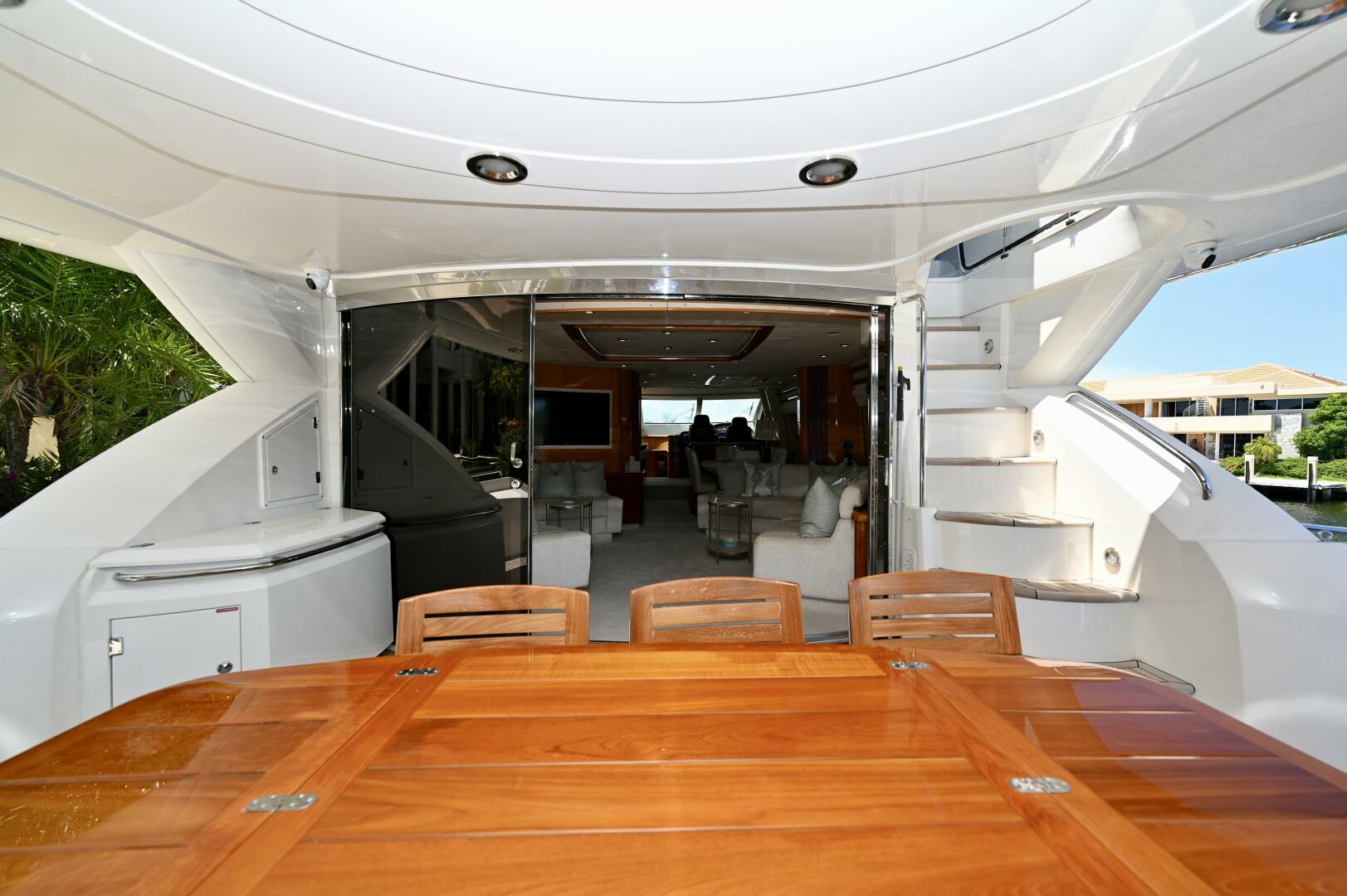 Sunseeker-Yacht 2005-Bella Fort Lauderdale-Florida-United States-Bella  Aft Deck Entertaining Area-5421288 | Thumbnail