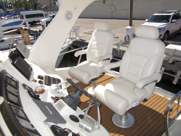 Sea Ray-480 Sedan Bridge 2000-LAST TANGO Saint Petersburg-Florida-United States-Flybridge Helm and Companion Chairs-3557303