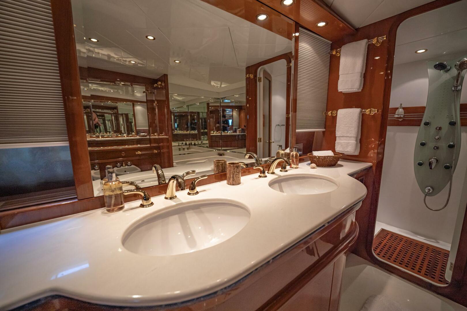 Benetti-Custom 118 1994-Shalimar West Palm Beach-Florida-United States-3810846 | Thumbnail