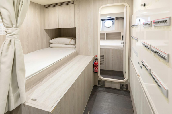 Azimut-72 Flybridge 2020-Solstice Cannes-France-3968892