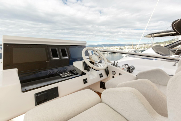Azimut-72 Flybridge 2020-Solstice Cannes-France-3968878
