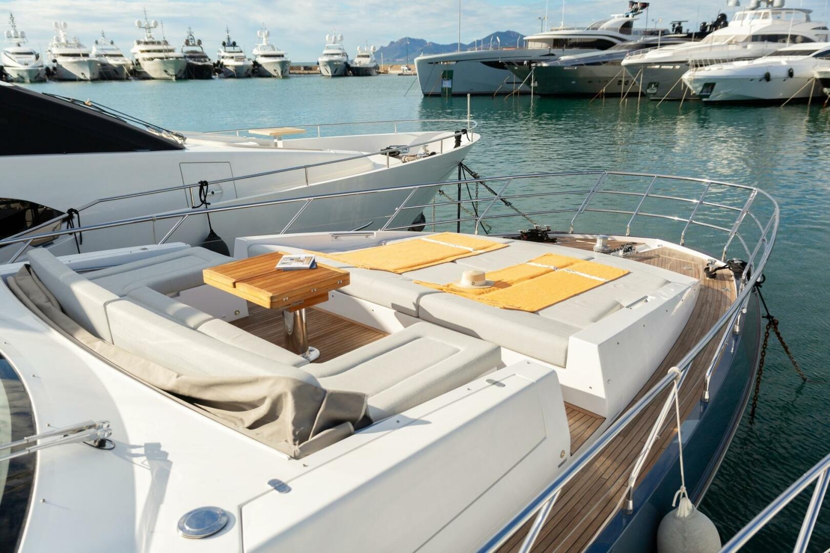 Azimut-72 Flybridge 2020-Solstice Cannes-France-3968885 | Thumbnail