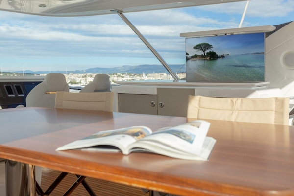 Azimut-72 Flybridge 2020-Solstice Cannes-France-3968872